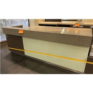 Lot 86

Mooch Service Counter